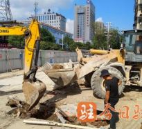 大美女被大鸡巴狂潮在线观看高温下的坚守｜道路建设者用汗水铺就畅通路